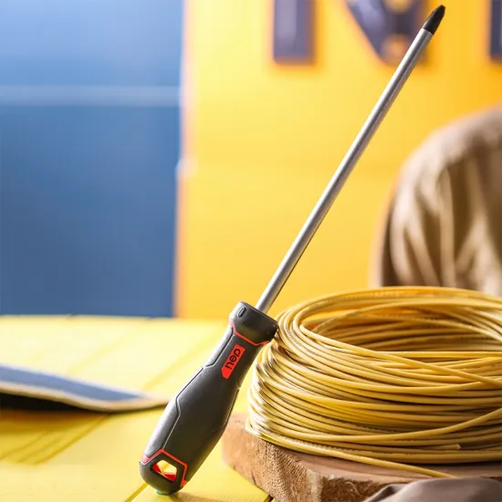 Odvijač DELI Supreme PH3x200mm DL3464